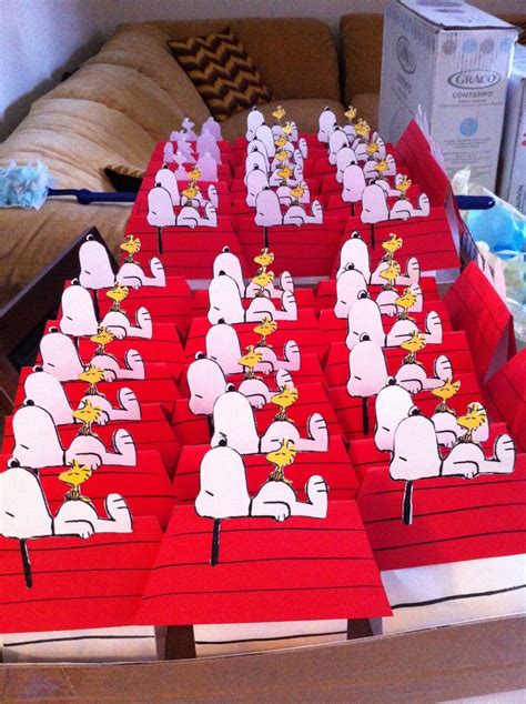 peanuts snoopy party favors